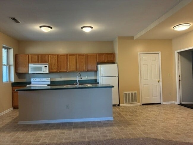 Photo - Happy Homes - Tower Park Apts Unit #302