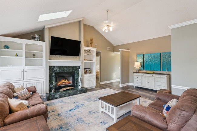 111 Thompson Cove Rd