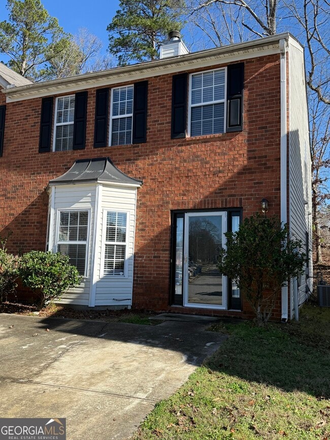 Photo - 5460 Hampton Ct