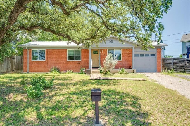 Building Photo - 1707 Overhill Dr