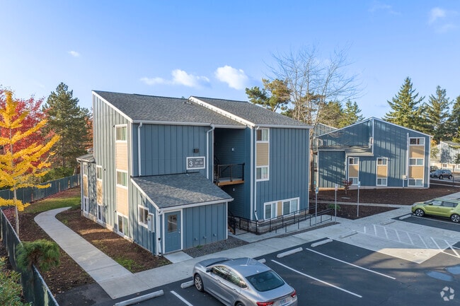 Building Photo - Aloha Park Rental