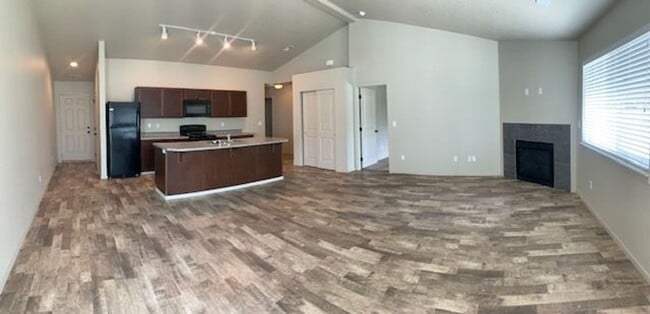 Photo - 1183 Unidad 821