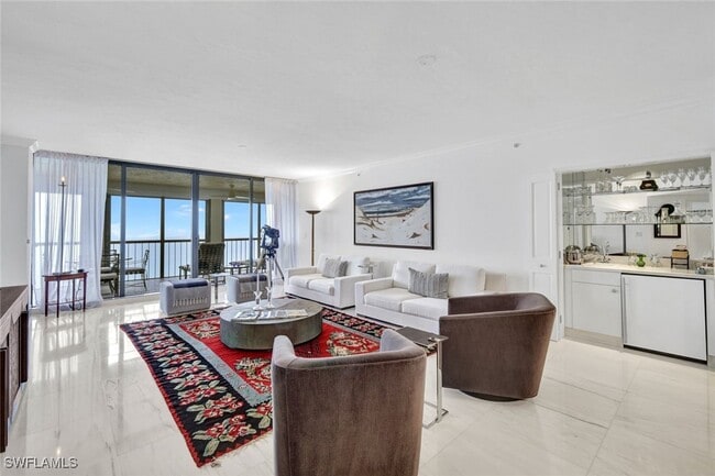Building Photo - 8171 Bay Colony Dr Unit 1502 Rental
