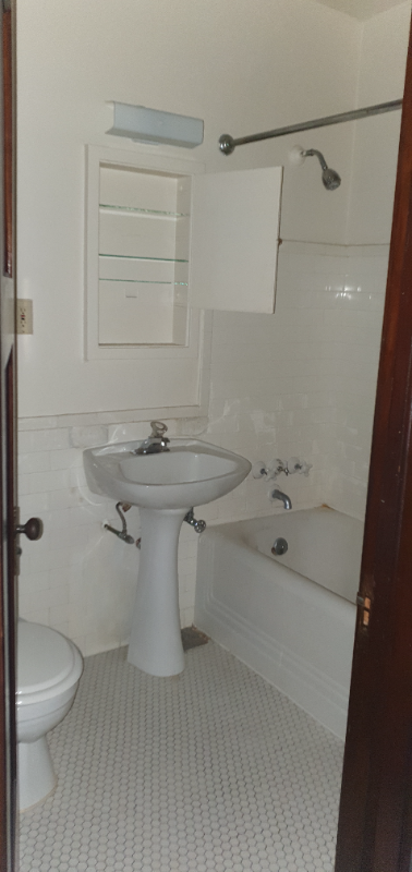 Photo - 2518 W Wisconsin Ave Unit 3rd floor