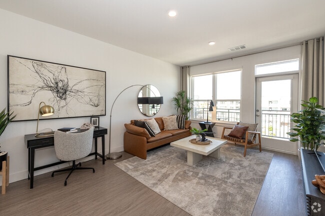1BR, 1BA - 764SF - Living Room