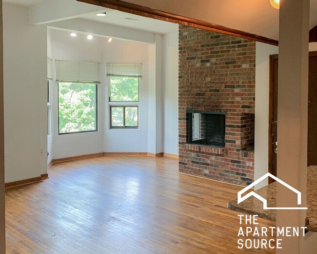 Photo - 877 W Lill Ave Unit D3