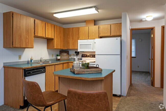 2BR, 1BA - 800SF