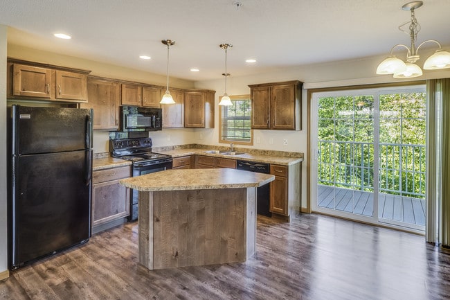 Boulder Ridge Apartments