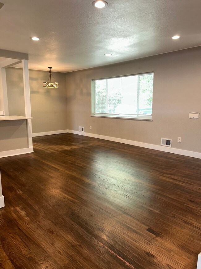 Photo - Updated 4 Bed Home with Finished Basement, Central A/C & Fenced Yard in Lakewood!
