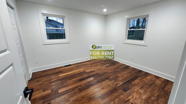Photo - 108 St Lo Cir