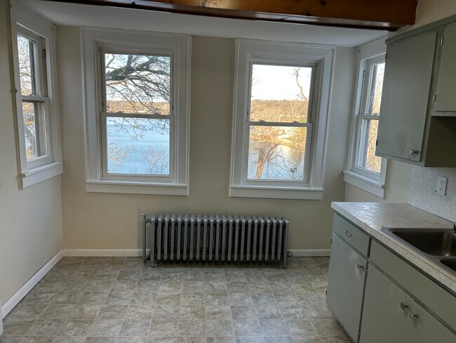 Photo - 2734 W Main St Unidad B