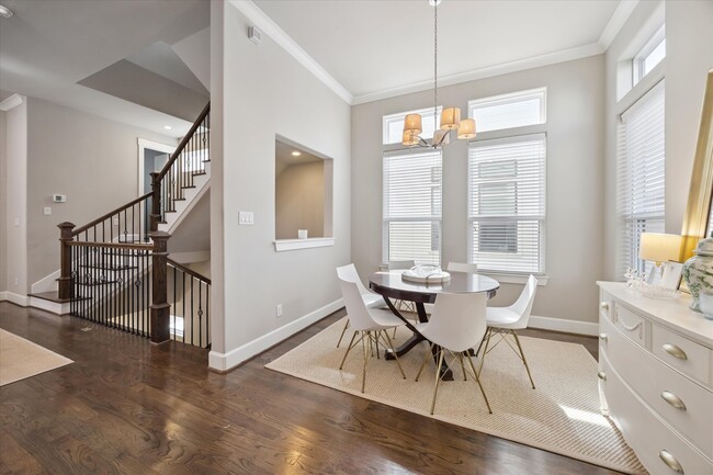 Photo - 2504 Beall St