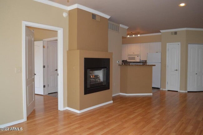 Photo - 1701 E Colter St Unit 375