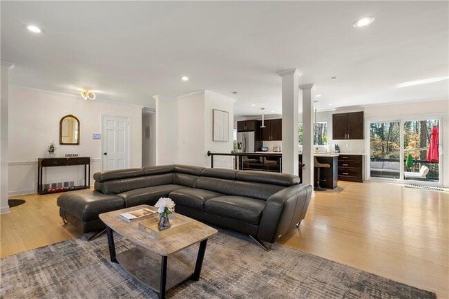 Photo - 4116 Wieuca Rd NE