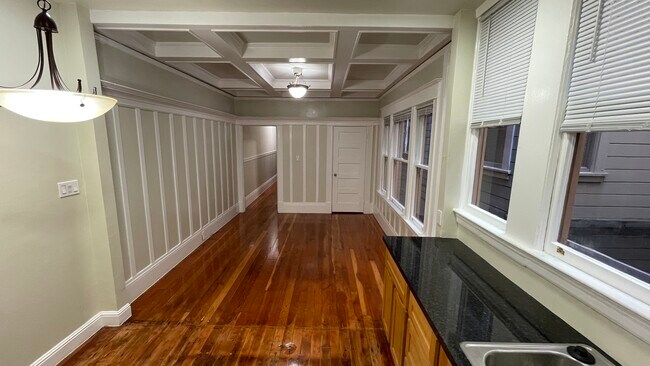 Photo - 249 Oak St Apartments Unit 1