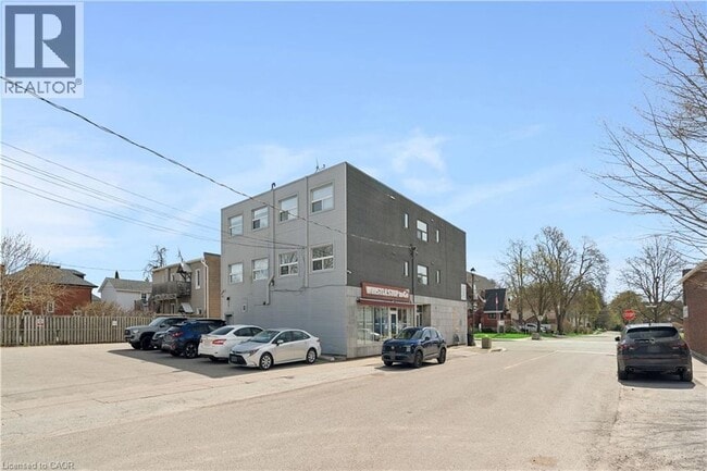 Photo - 1 Elgin St N Unit 5
