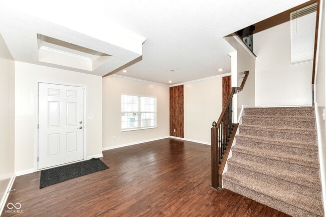 Photo - 5825 Sheffield Ln