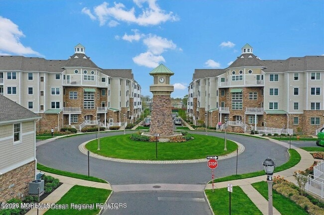 Photo - 33 Cooper Ave Unit 403