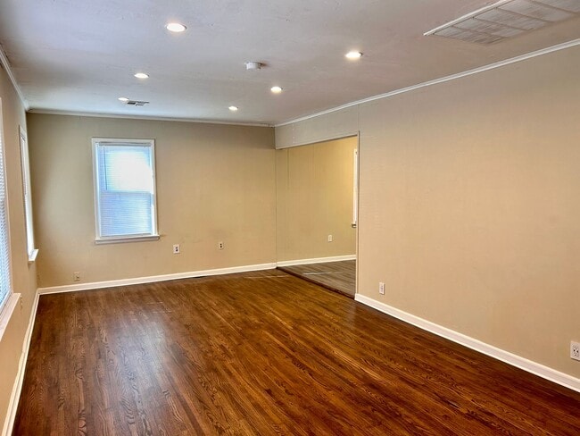 Photo - Remodeled Home In Patrick Henry/Edison School District!