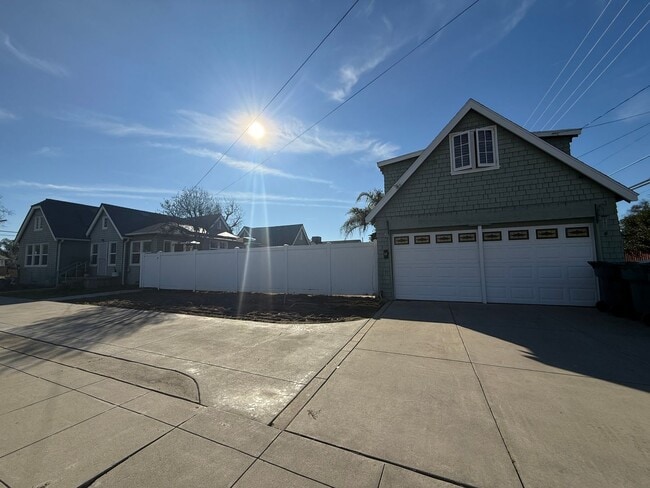 Photo - FR T 329 Unit 329