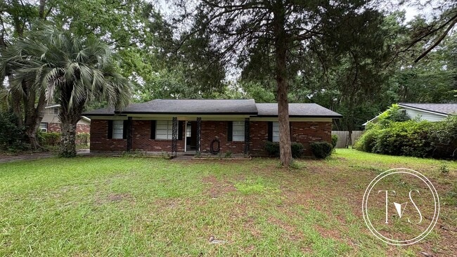 Building Photo - RATE DROP ALERT (was $2000/month) & SUMMER... Rental