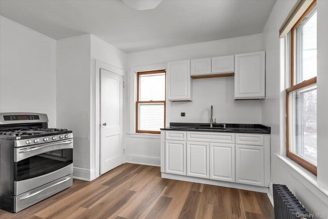 Photo - 23 Thompson Pl