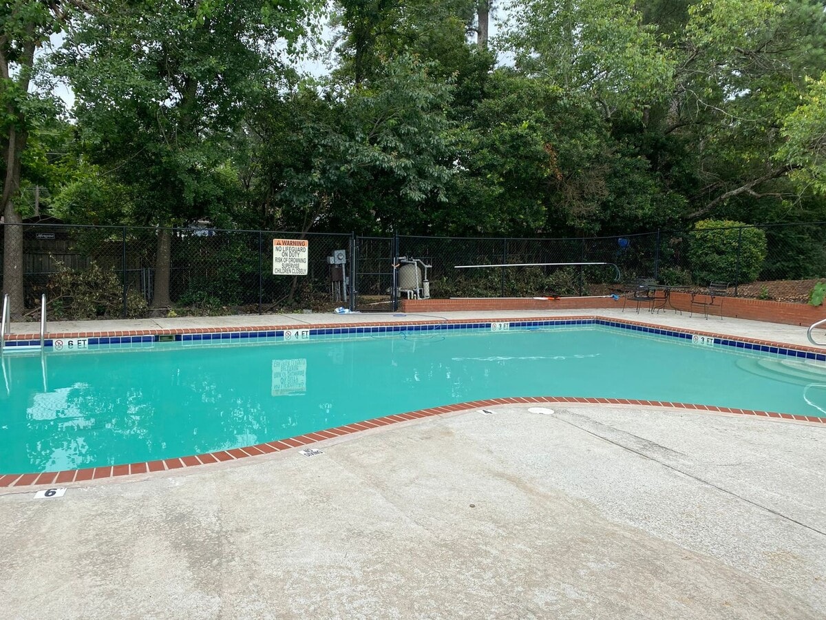 Photo - 2 BR/ 2.5 BA townhome off Bobby Jones