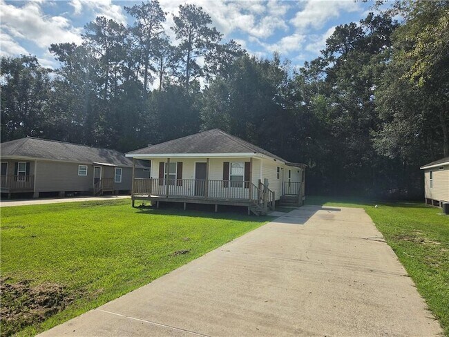 415 W 33rd Ave