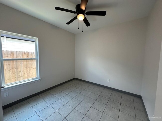 Photo - 10 Valley S Cir Unit A
