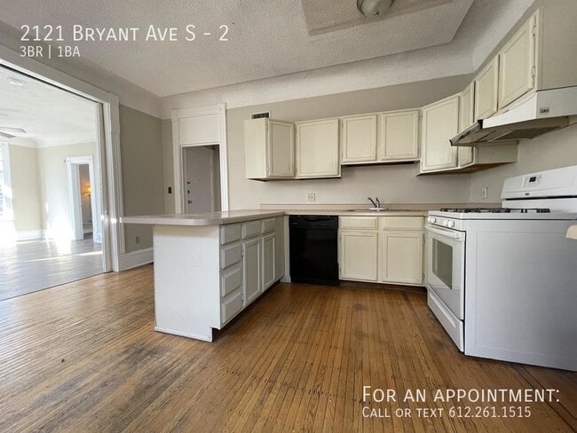 Photo - 2121 Bryant Ave S Unit 2