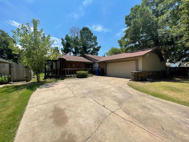 Move in ready! 3 bedrooms and 2 baths - Move in ready! 3 bedrooms and 2 baths Casa