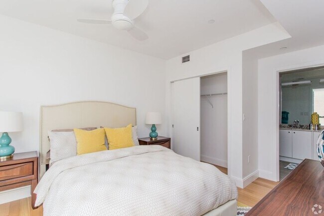 Photo - 1481 Tremont St Unidad W-301