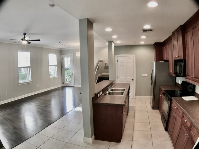 Photo - 1308 Lake Baldwin Ln