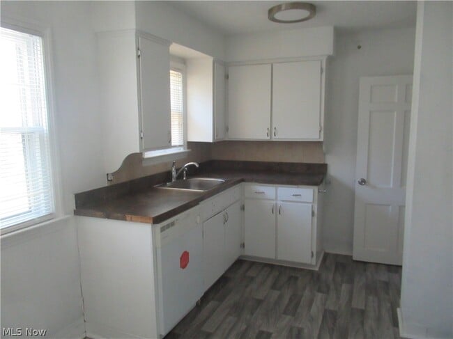 5095 Edenhurst Rd