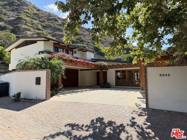 5942 Paseo Cyn Dr