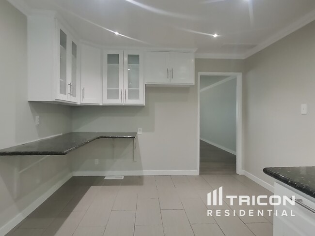 Photo - 121 Hodges St