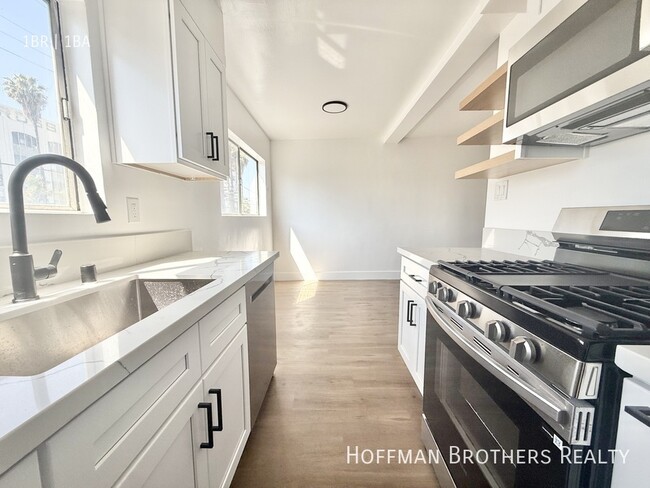 1819 S Oxford Ave Unit 20