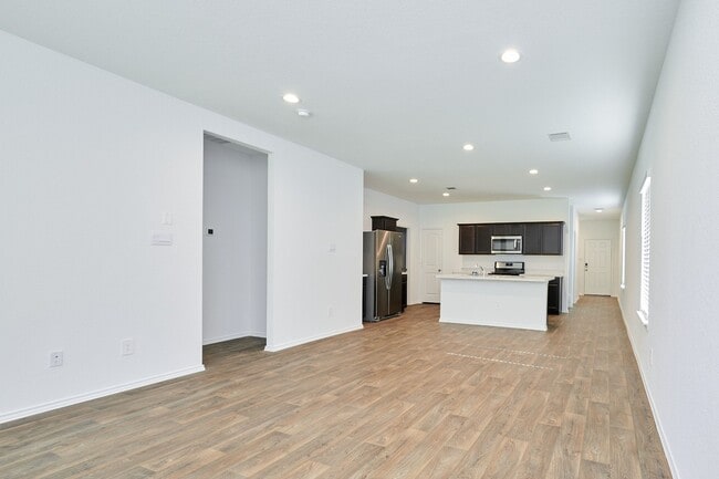 Photo - 16877 Short Pnes Dr