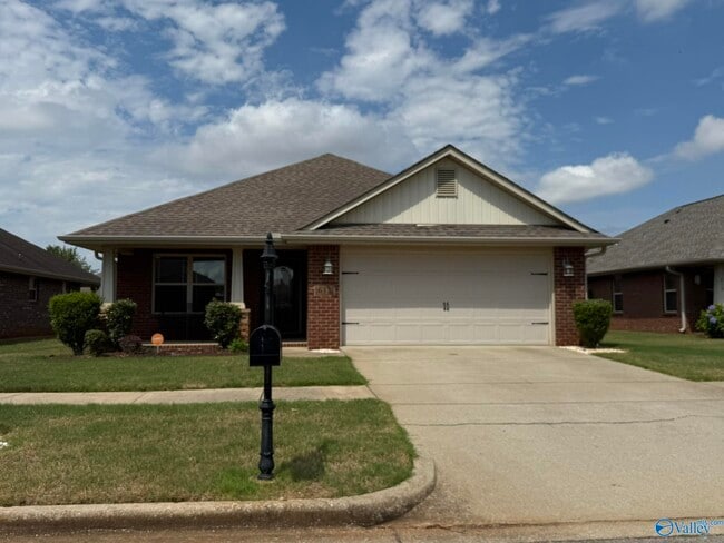 Building Photo - 612 Durbin Ln SW Rental