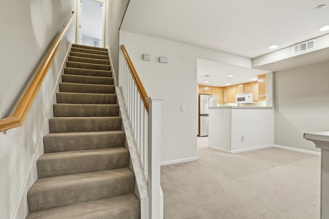 Photo - 1418 Allegado Alley