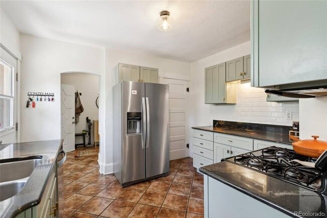 Photo - 326 N Logan Ave