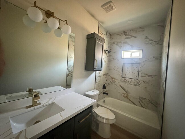 Photo - 2111 Dragonfly St