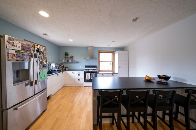 Photo - 14130 35th Ave N