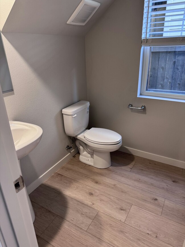 Photo - 7298 SE Madrone St