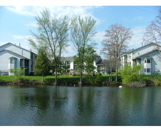 Riverine Apartments - Riverine Condominiums