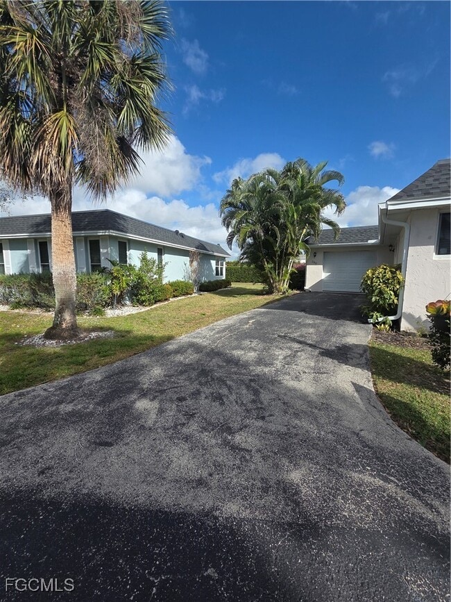 Photo - 280 Lanchester Ct