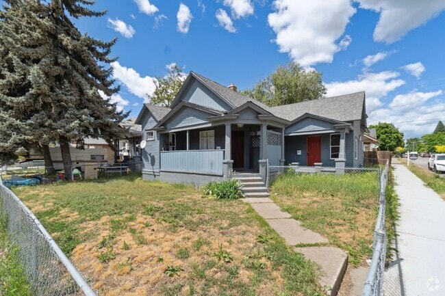 Building Photo - 2704-2704 W Boone Ave Unit 2702 Rental