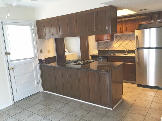 Photo - 209 Pine St Unit 7