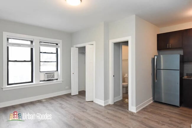 Building Photo - 4852 N Damen Ave Unit 314 Rental