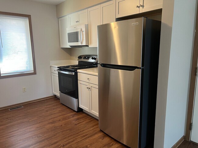 Photo - 9613 Dennis Dr